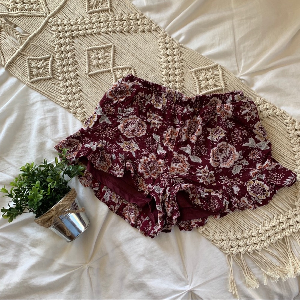 Floral Flowy Shorts w/ Ruffles 🌺